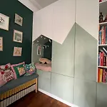 Design Family Appartment In Paris